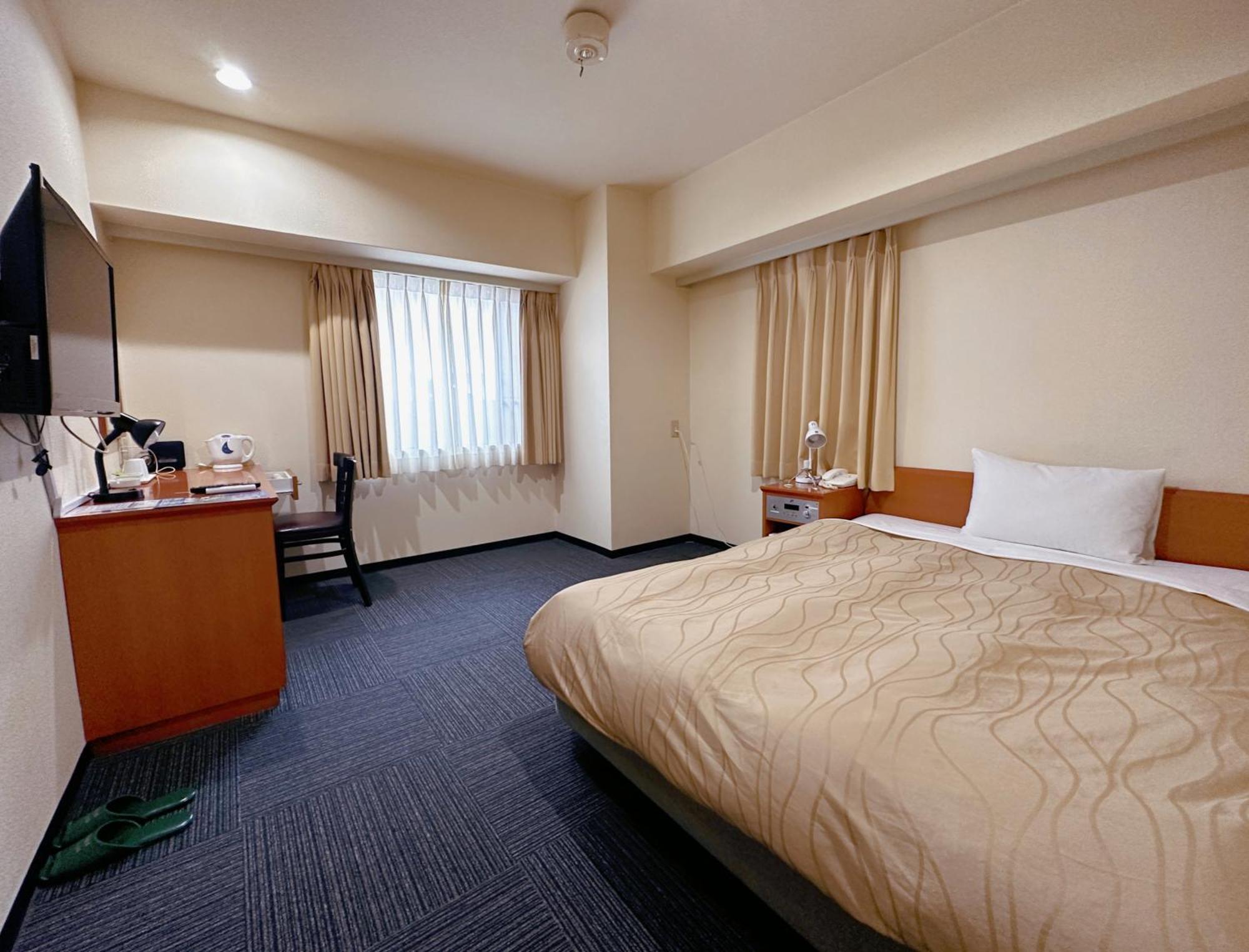 Nissei Hotel Fukuoka Фукуока Екстер'єр фото