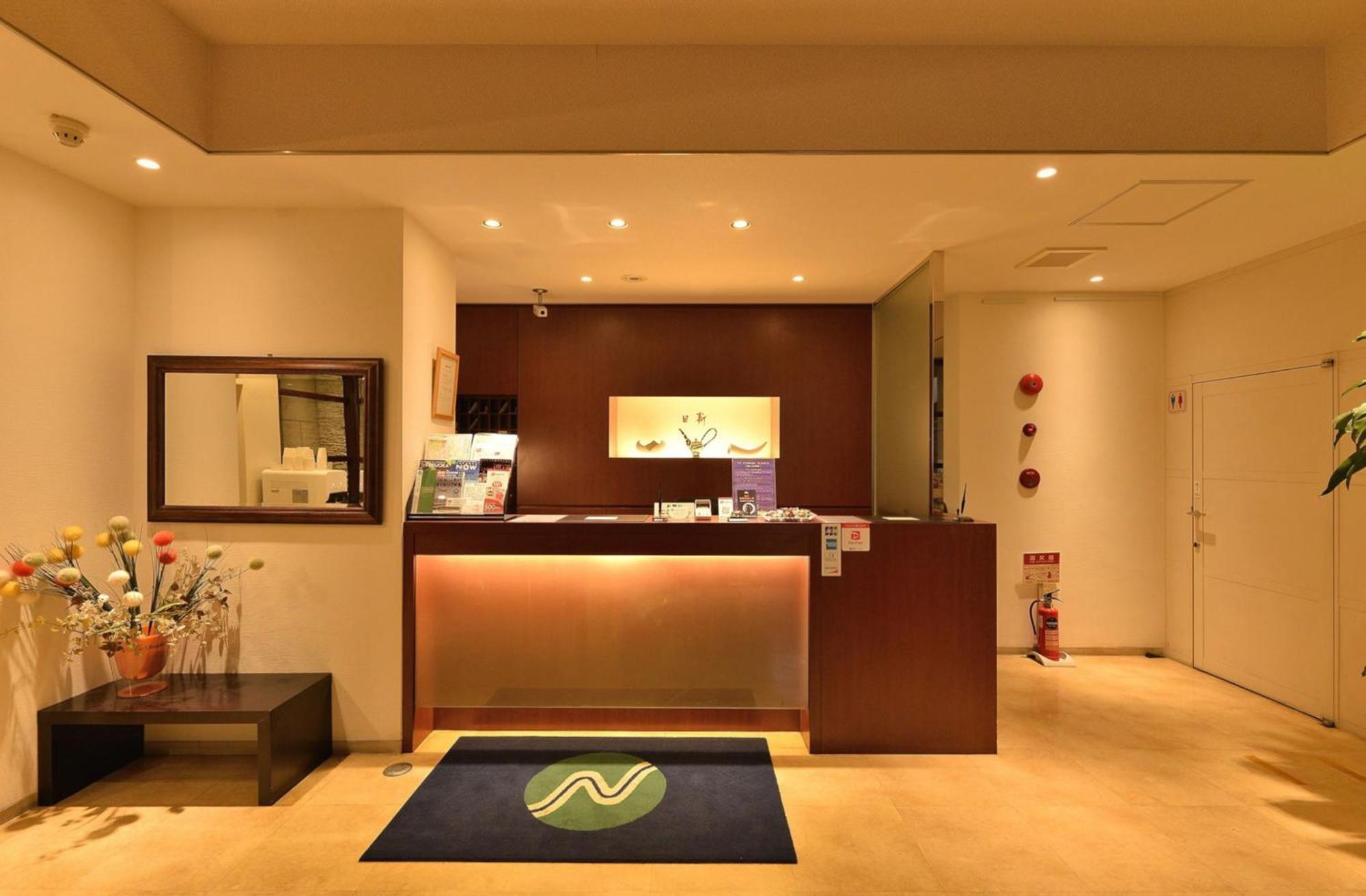 Nissei Hotel Fukuoka Фукуока Екстер'єр фото